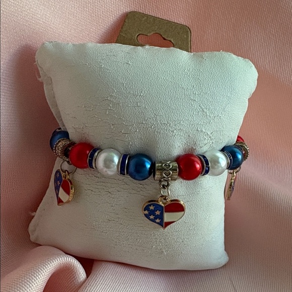 🟢 Patriotic 4th Of July Heart Charms Bracelet - Picture 4 of 16
